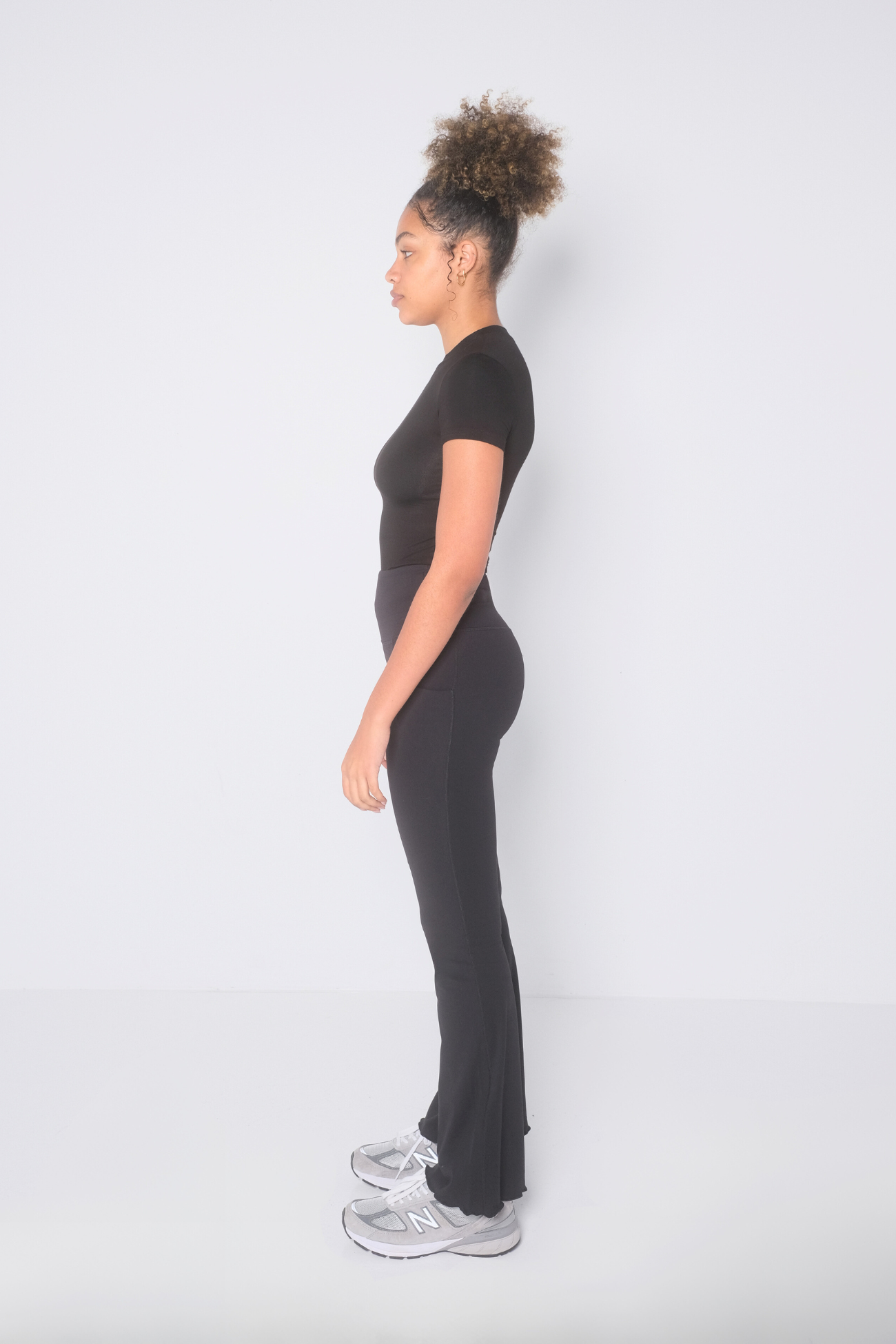 Daze Flare Pocket (Tall) Leggings - Black – TwoTags
